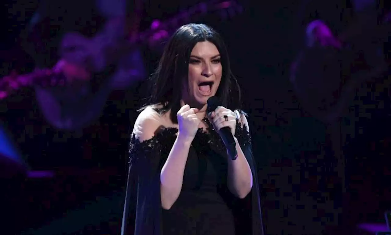 Laura Pausini si rifiuta di cantare Bella Ciao: 'Non canto canzoni politiche' VIDEO