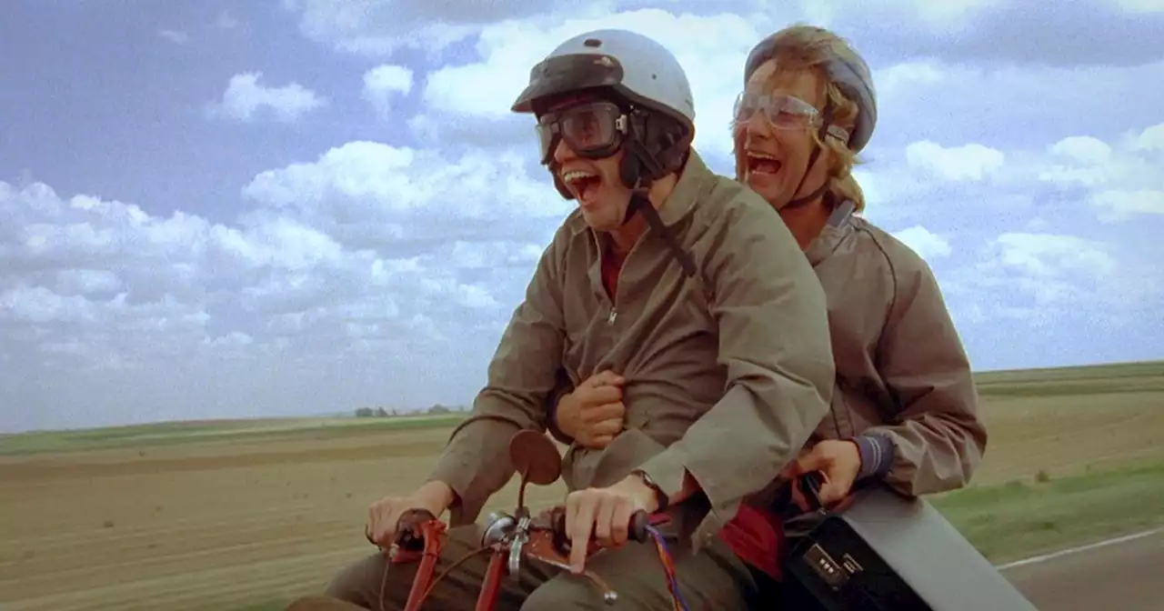 Dumb and Dumber Super Fans Recreated One of the Film's Funniest Scenes