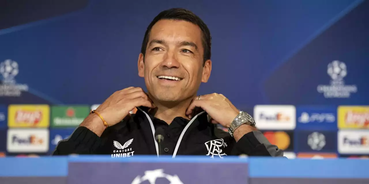 Van Bronckhorst e la frase su Kvaratskhelia: 'Dobbiamo fermare quello col nome difficile'