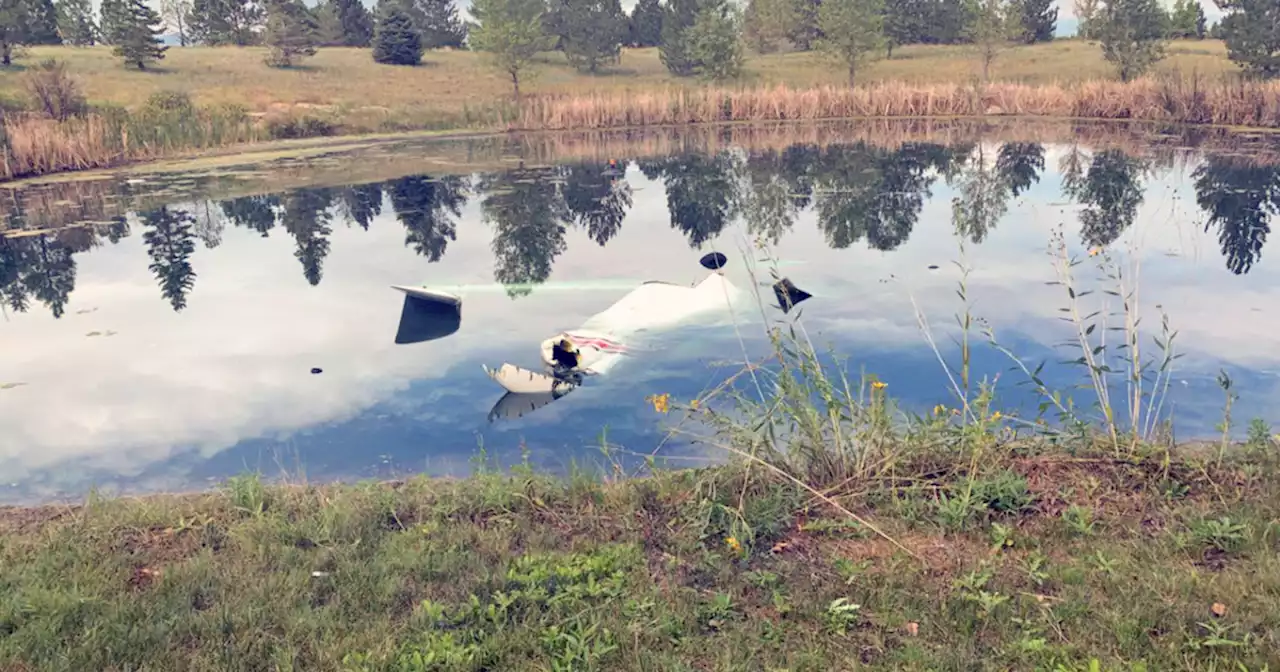 2 walk away uninjured from plane crash into Broomfield pond