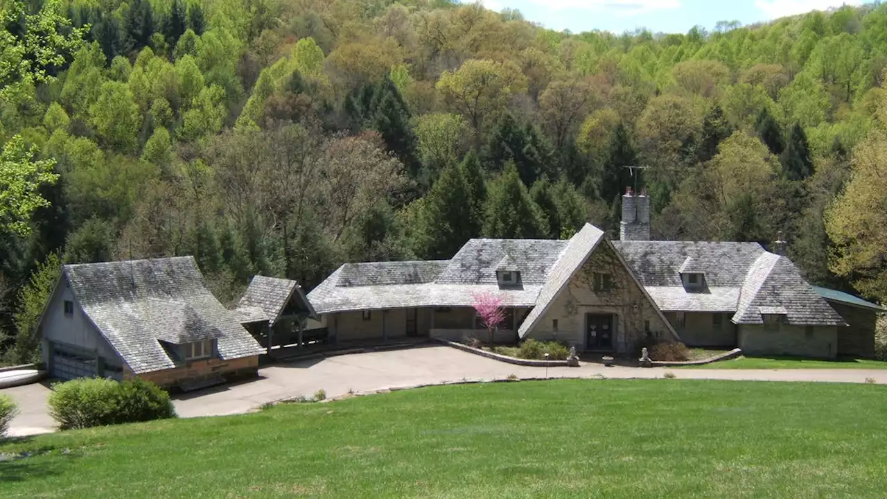 Developer Mark Wagenbrenner pays Metro Parks for taxes on leased Hocking Hills retreat