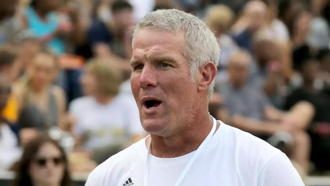 Texts: Ex-gov. helped Favre abuse welfare funds