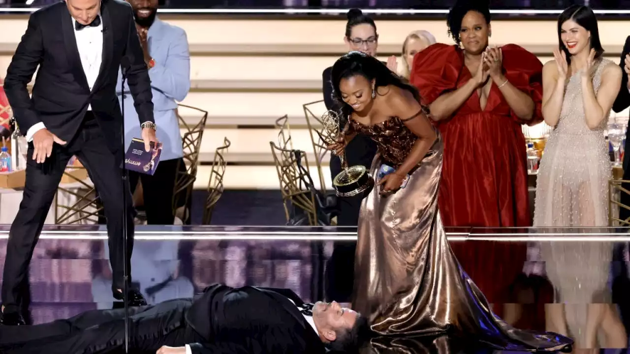 Quinta Brunson and Her Emmy Have Last Laugh With Jimmy Kimmel Photo Op