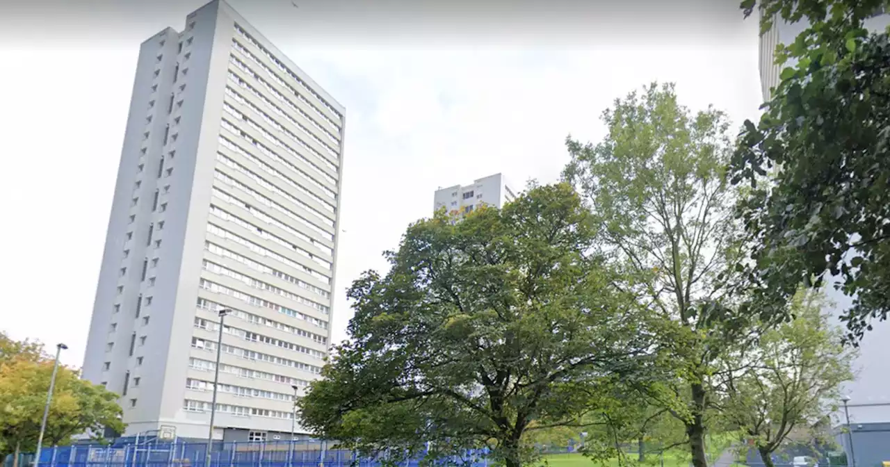 Glasgow flat locked down by 'armed police' after two men found injured in nearby park