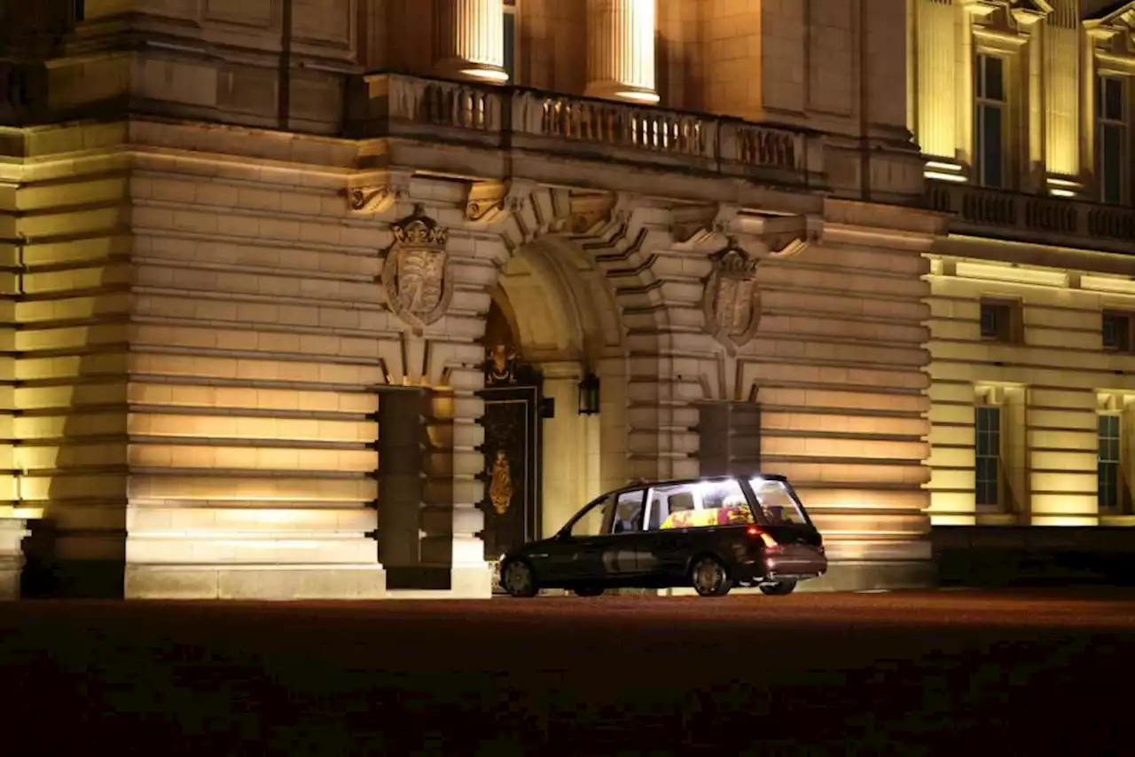 Queen to leave Buckingham Palace for final time as lying in state begins