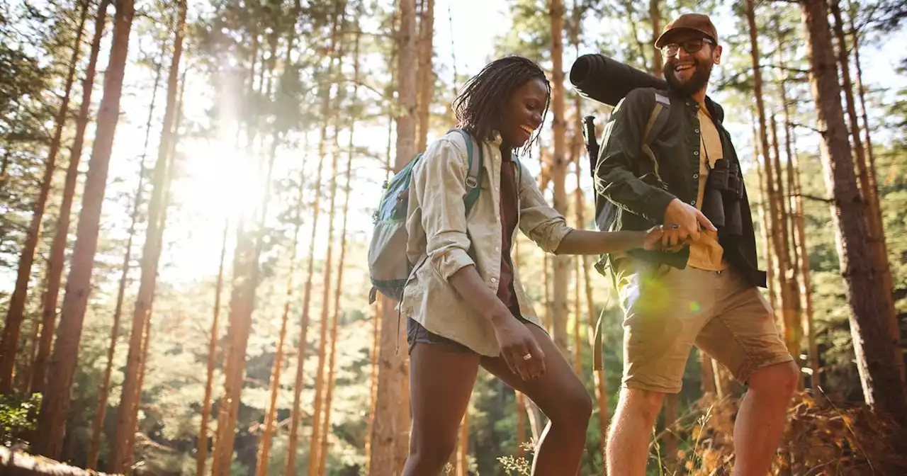 How Long You Need To Walk Outside To See A Boost In Your Mental Health