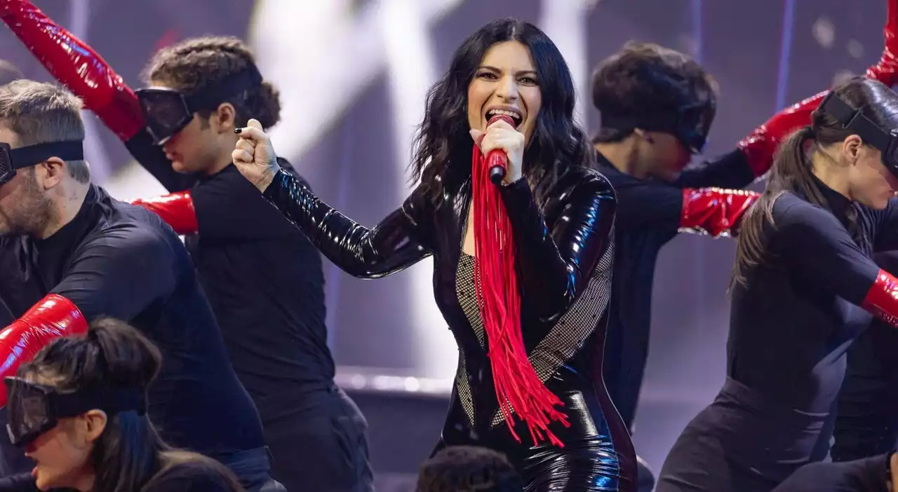 Laura Pausini dopo il “no” a “Bella Ciao” alla tv spagnola e la pioggia di critiche: «Nessuno mi sfrutti per propaganda politica»