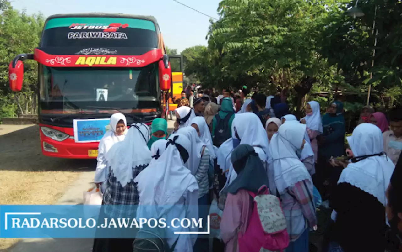 2023, Pansus Janji Sahkan Raperda Pondok Pesantren