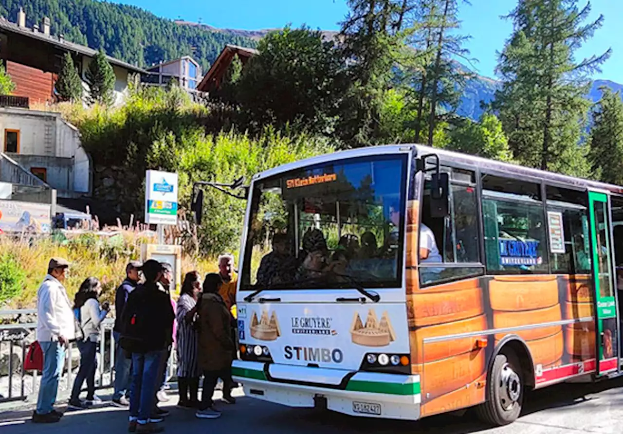 Ke Zermatt, Swiss, Resor Ski Bebas Emisi di Kaki Pegunungan Alpen