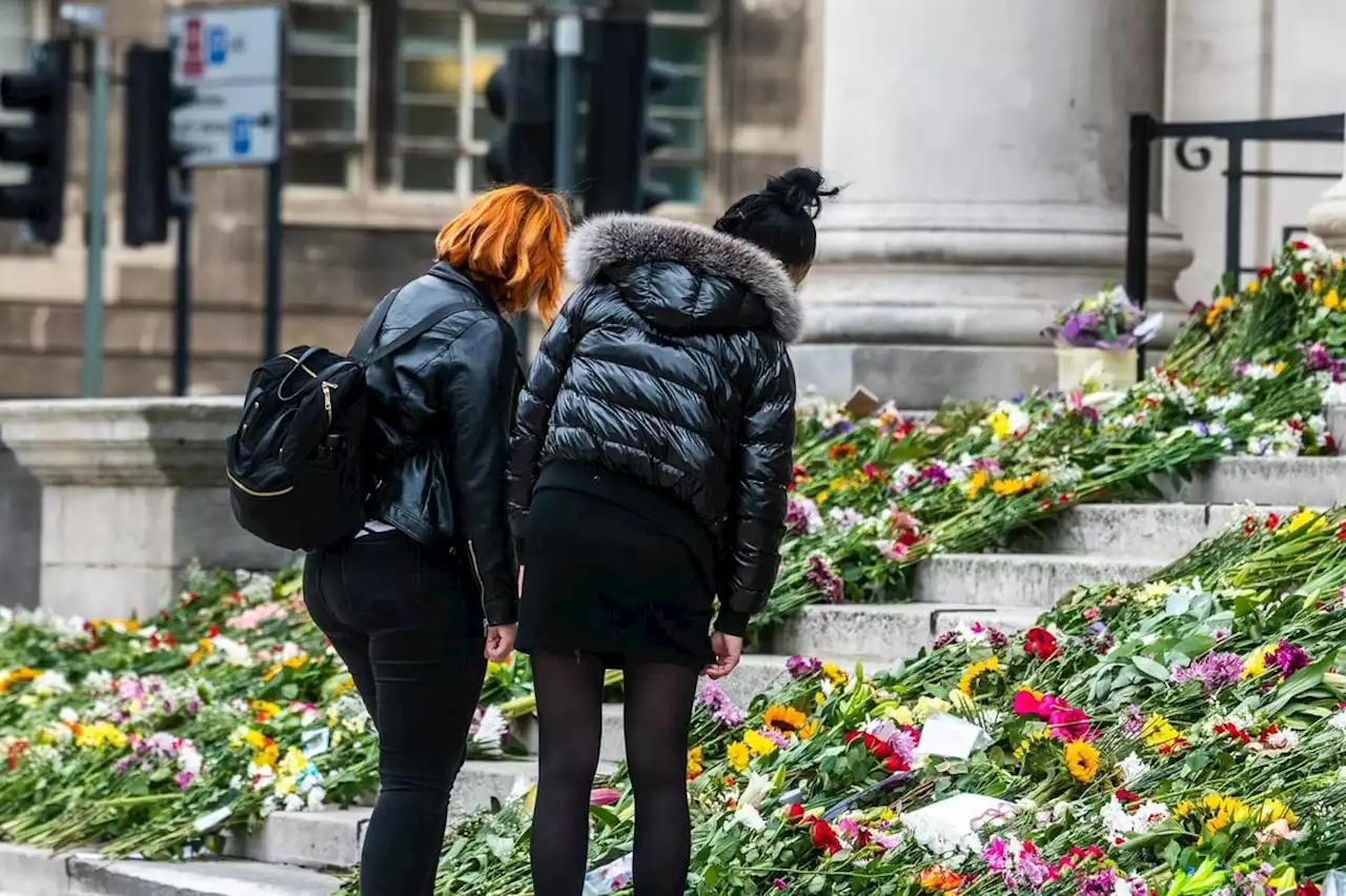 Live updates as thousands line streets to watch the Queen's lying in state