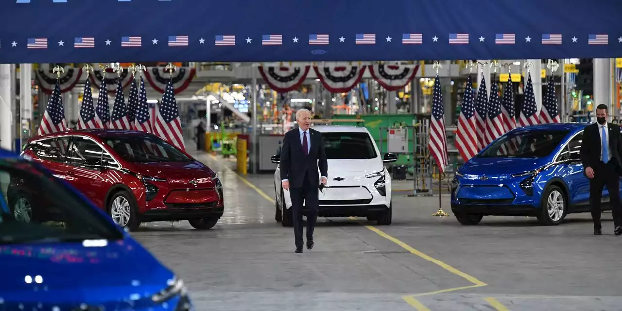 Biden to tell Detroit Auto Show that first $900 million to fill gaps in EV charging network is on its way