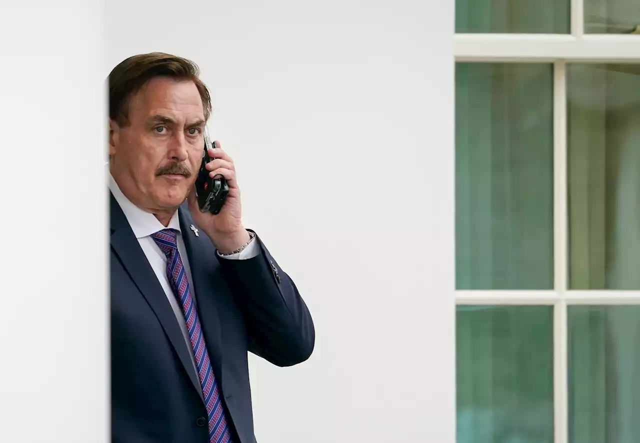 MyPillow Exec Mike Lindell Says FBI Agents Seized His Cellphone in Hardee's Drive-Thru Line