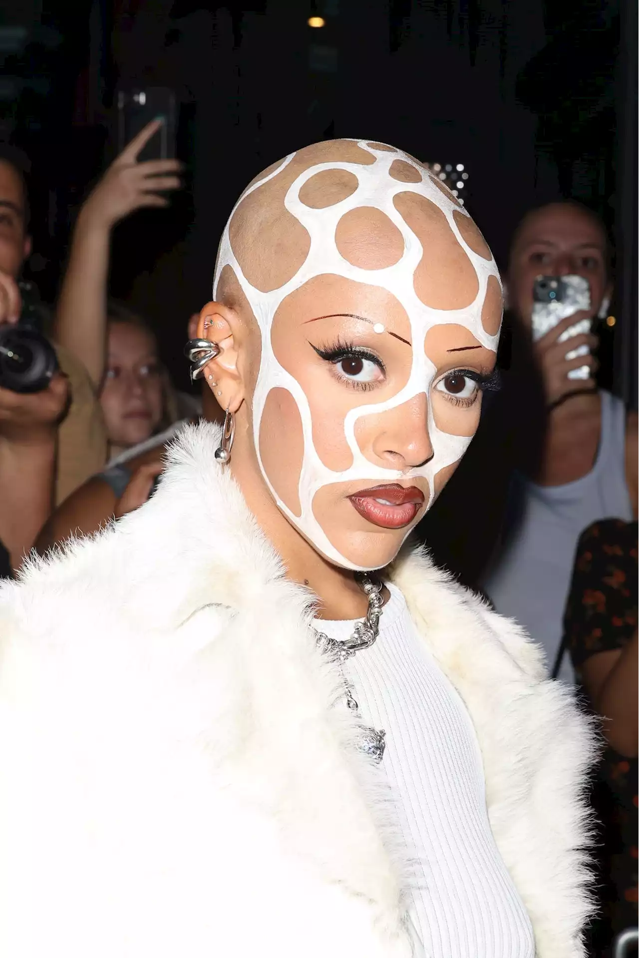 Doja Cat Won The NYFW Beauty Game