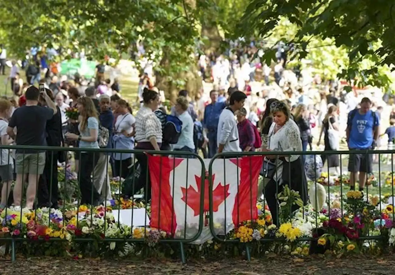 B.C. to close schools, give public workers day off to mourn Queen on Sept. 19