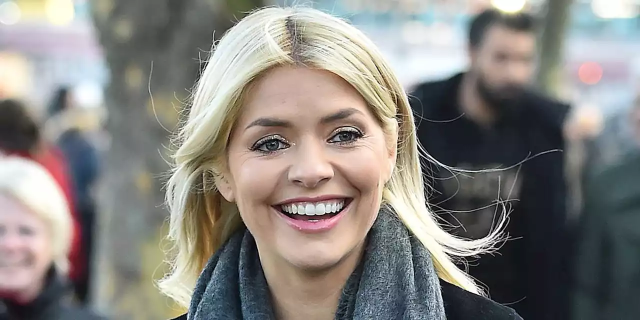 Holly Willoughby shares adorable letters her three children wrote to the Queen