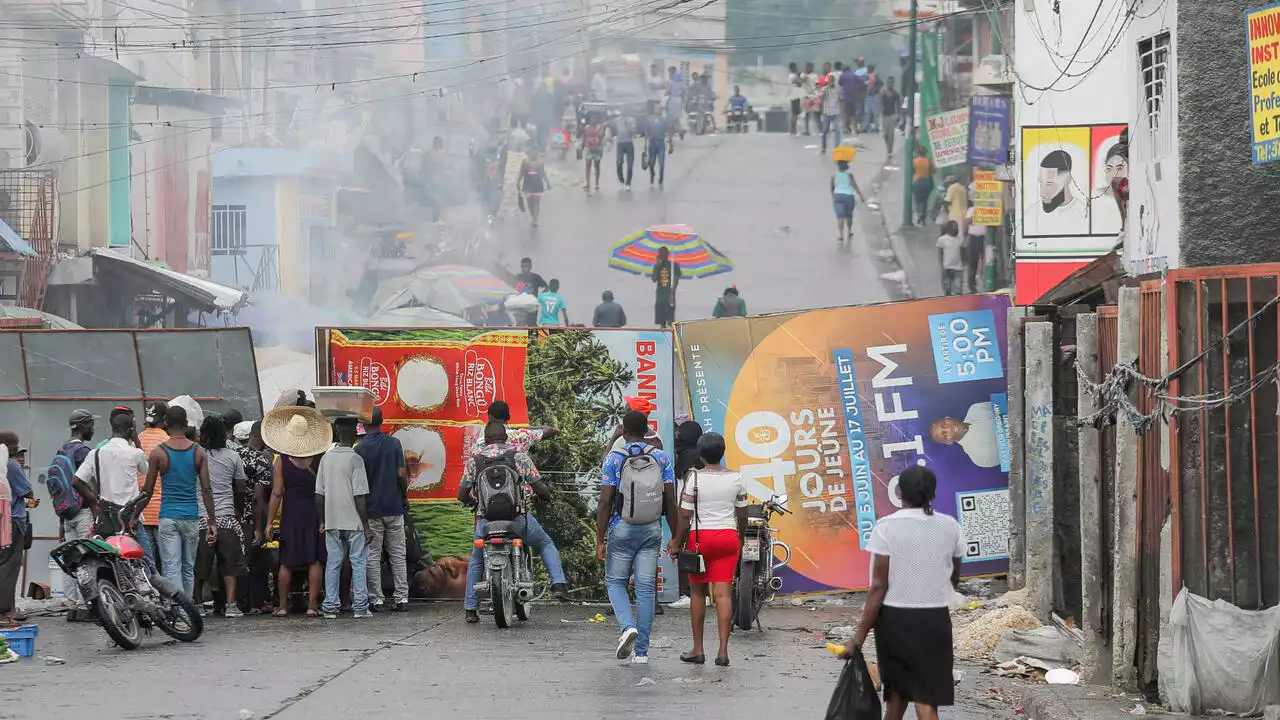 À la Une: en Haïti, manifestations et violences après l’annonce de la hausse du prix du carburant