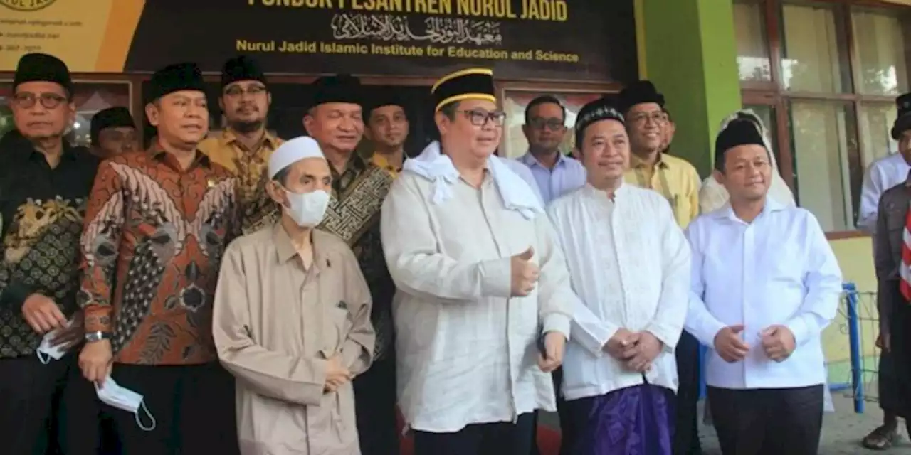 Sambangi Ponpes Nurul Jadid, Airlangga Mohon Didoakan Lancar Pimpin Indonesia