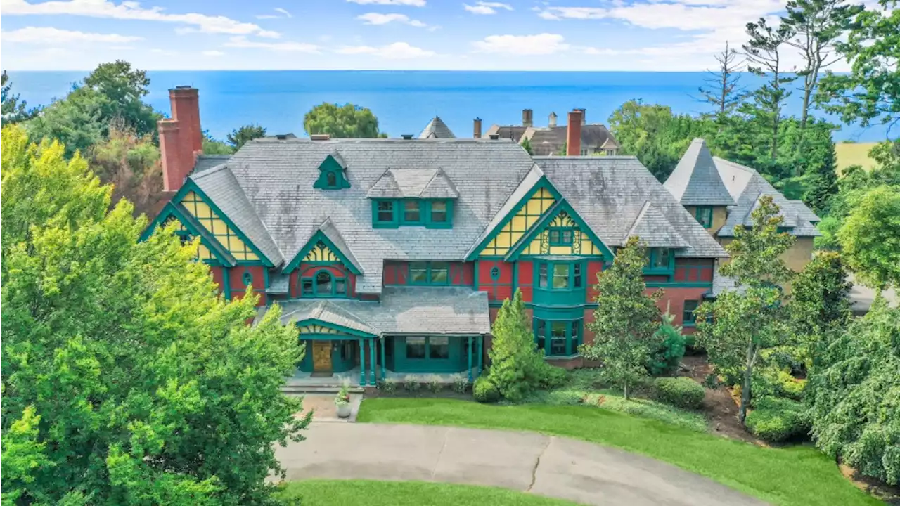 Inside a $7 Million Connecticut Mansion Inspired by a Gilded Age Vanderbilt Estate