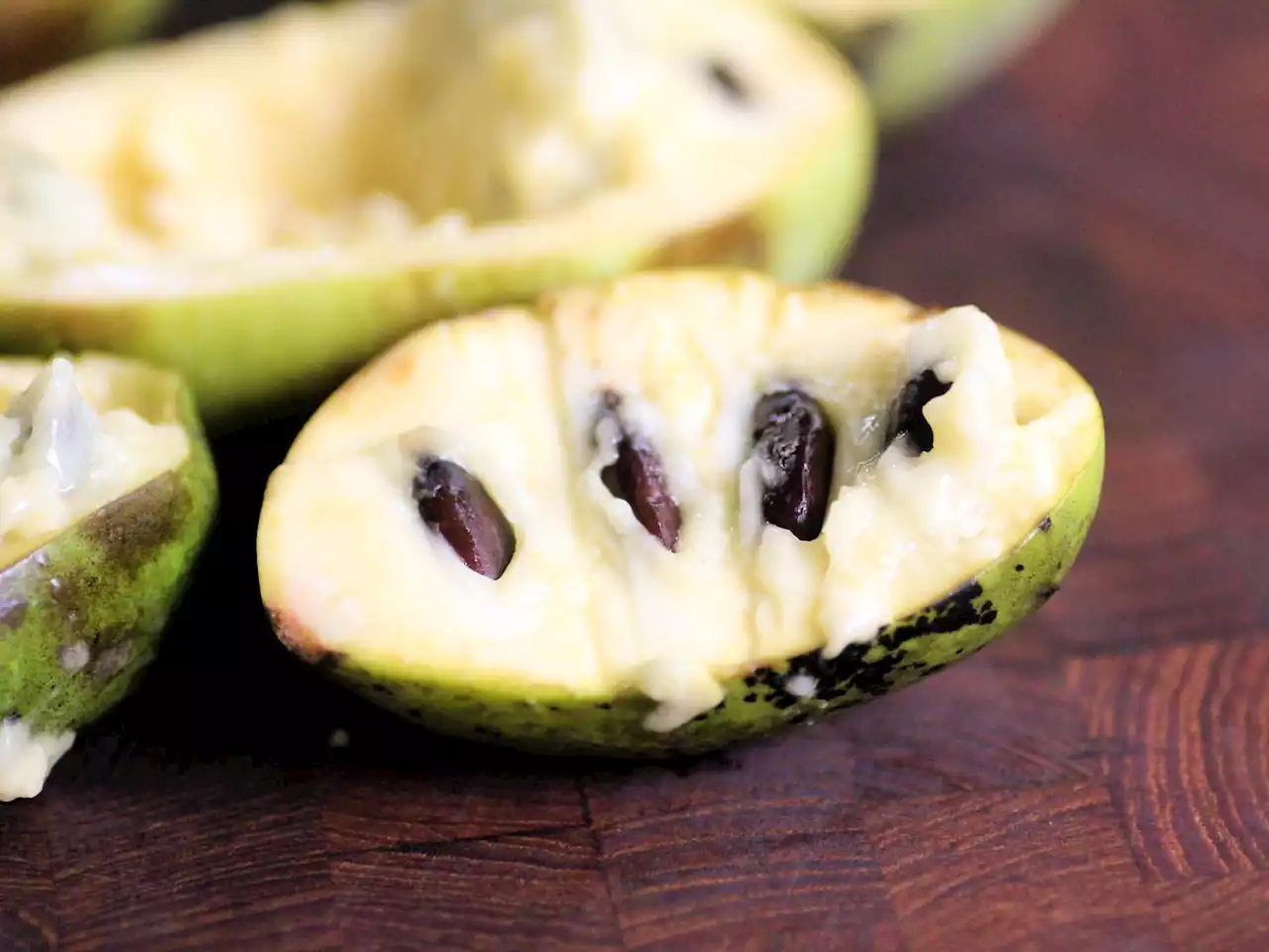 Pawpaws: America's Best Secret Fruit