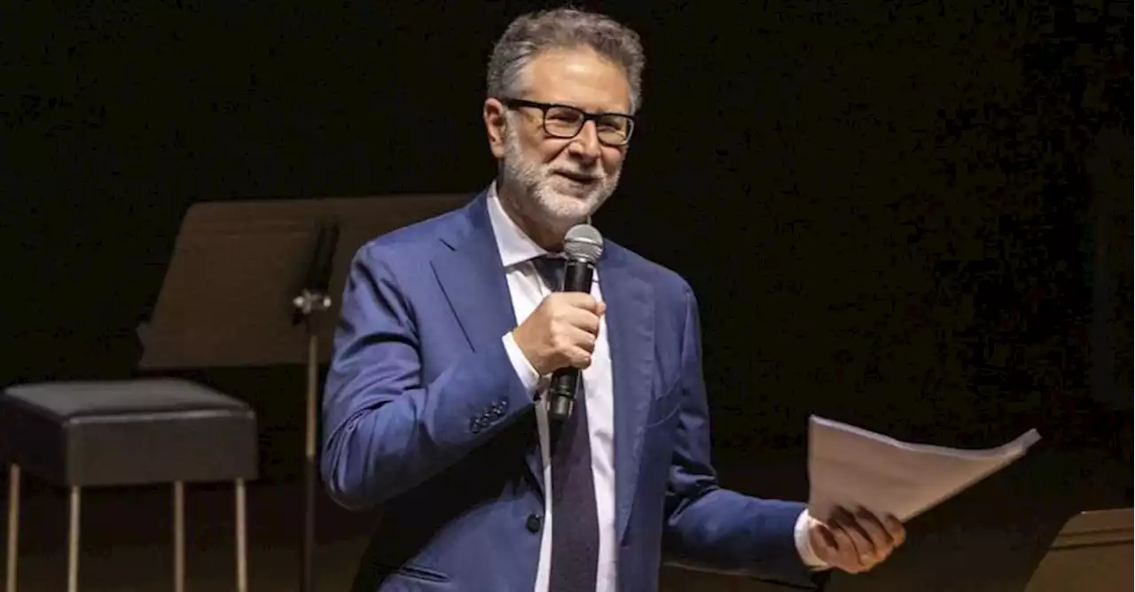 Fabio Fazio salva dalla chiusura una fabbrica di cioccolato a Varazze