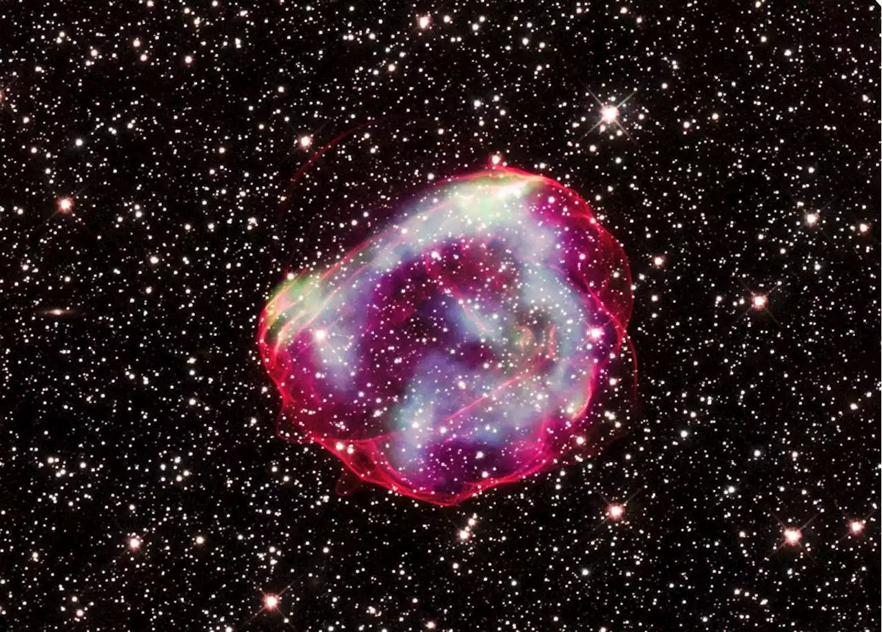 Dazzling imagery of supernova remnant holds clues about star's death (video)