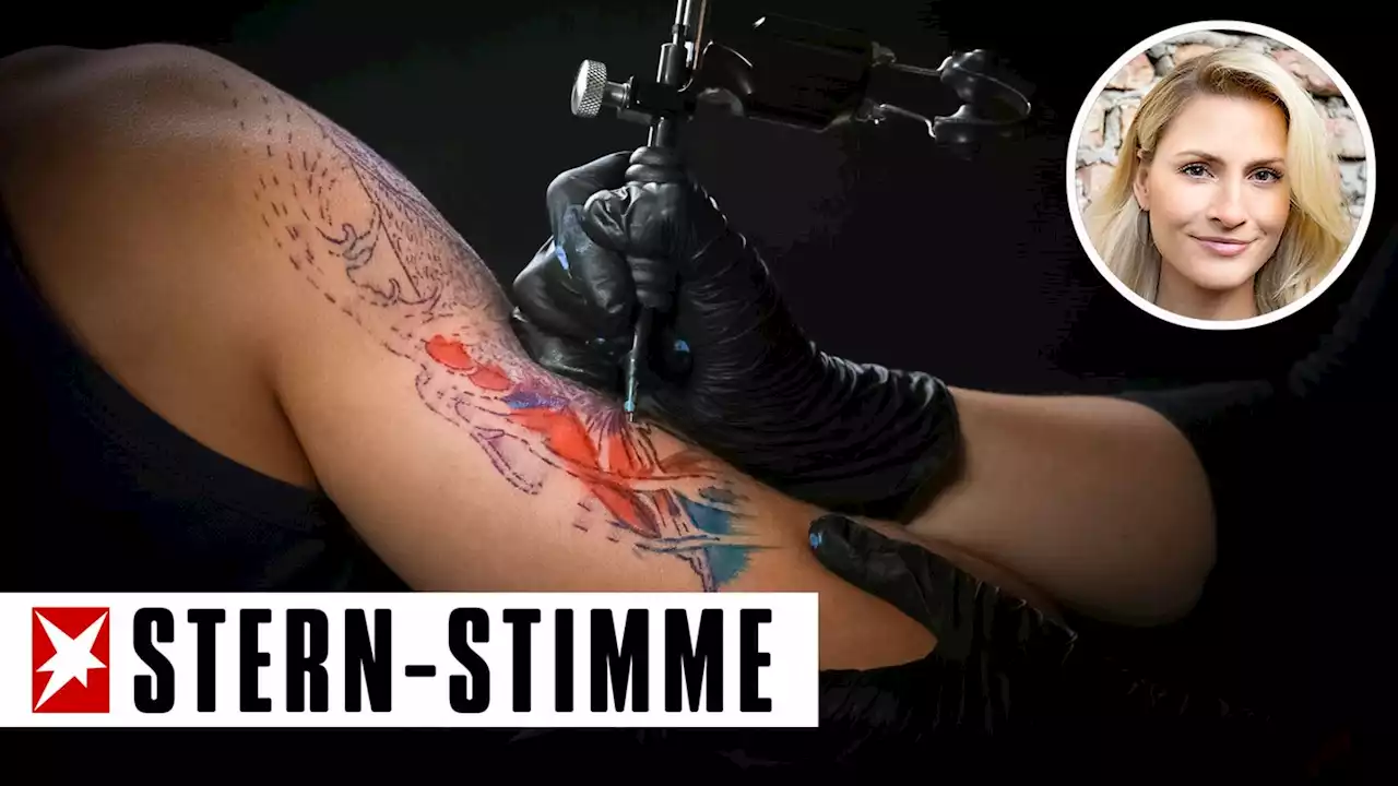 Mama, was ist dir lieber – künstliche Nägel oder ein Tattoo?