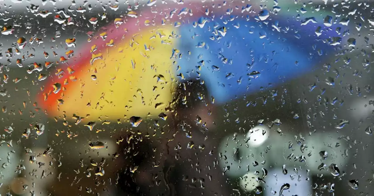 Starkregen, Hagel und Blitzschlag: Alle Fenster und Türen schließen: Unwetterwarnung vor schwerem Gewitter in zwei Saar-Landkreisen