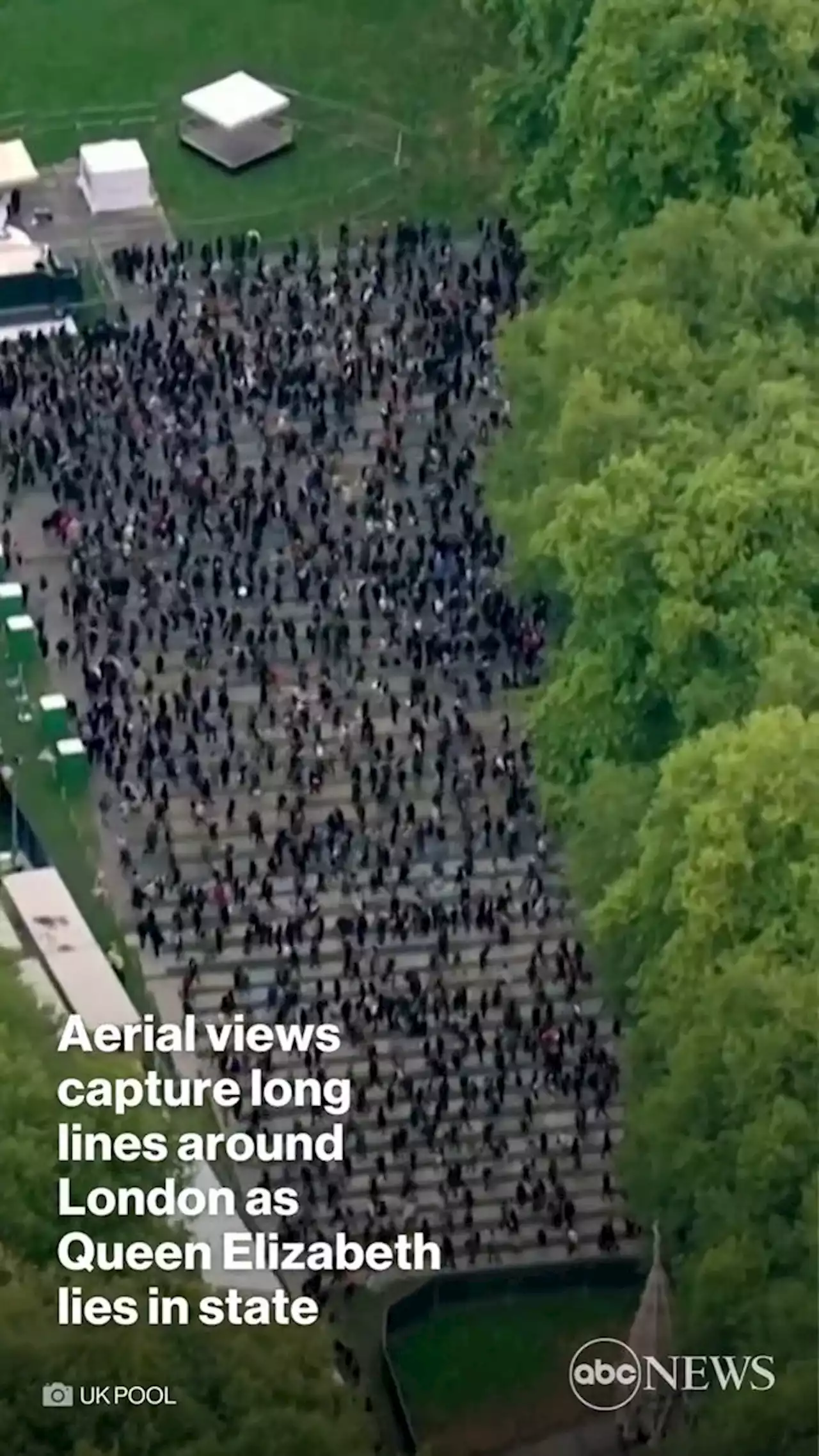 Queen Elizabeth live updates: Royal guard faints at queen's lying-in-state