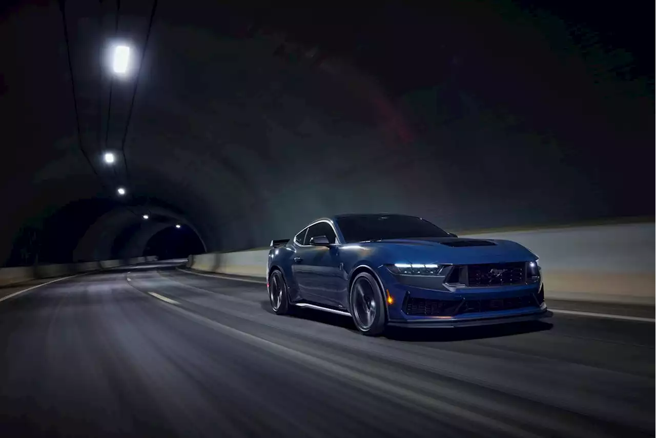 2024 Ford Mustang Dark Horse Is a Badass New Breed of Pony