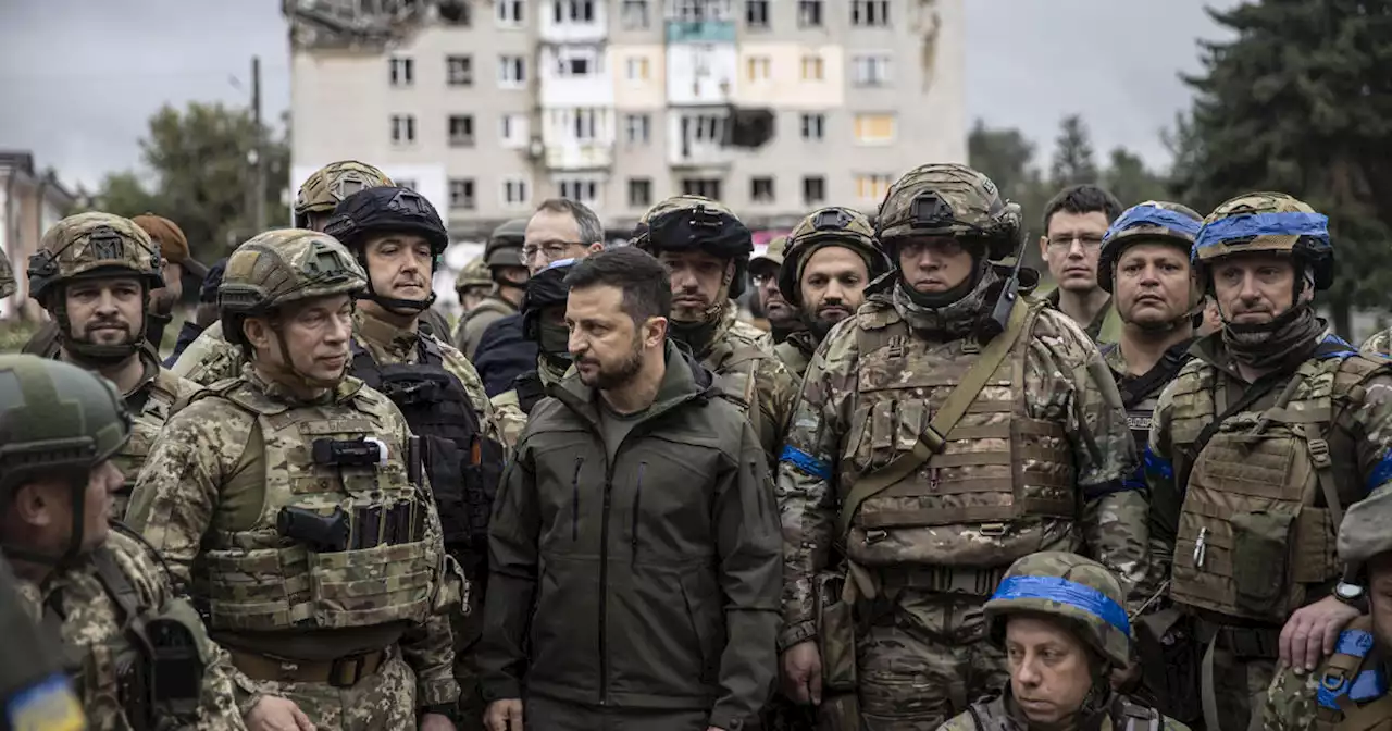 Zelenskyy makes surprise visit to recaptured towns: 'We are on the way to the end'