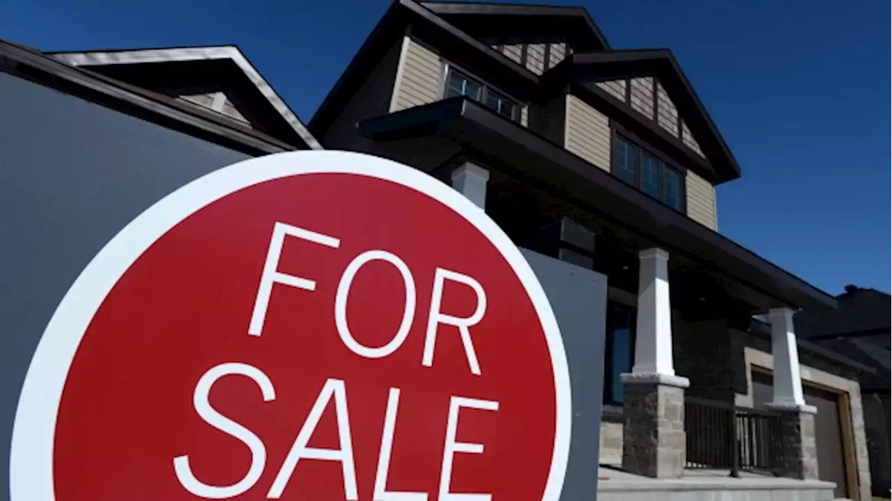 CREA lowers expectations for home sales and price growth for 2022