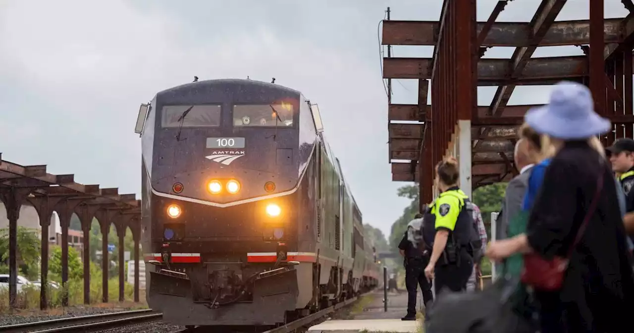 Amtrak suspends Texas routes as rail strike threat looms