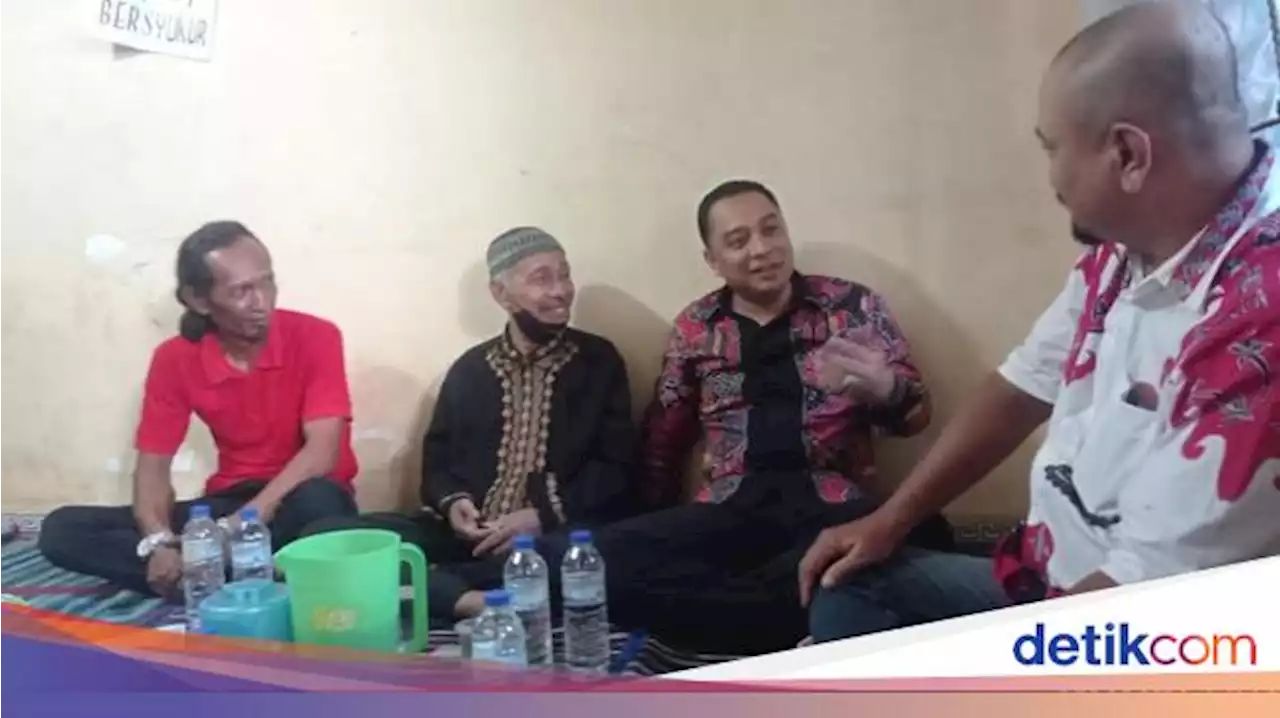 Wali Kota Eri Takziah ke Rumah Cak Sapari, Janji Hidupkan Ludruk Surabaya