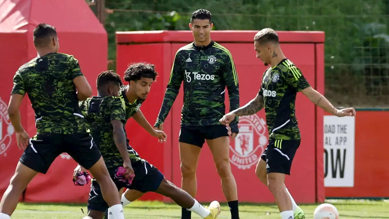 Ten Hag insists Ronaldo is 'totally committed' to Man Utd; convinced duo will 'progress even more'