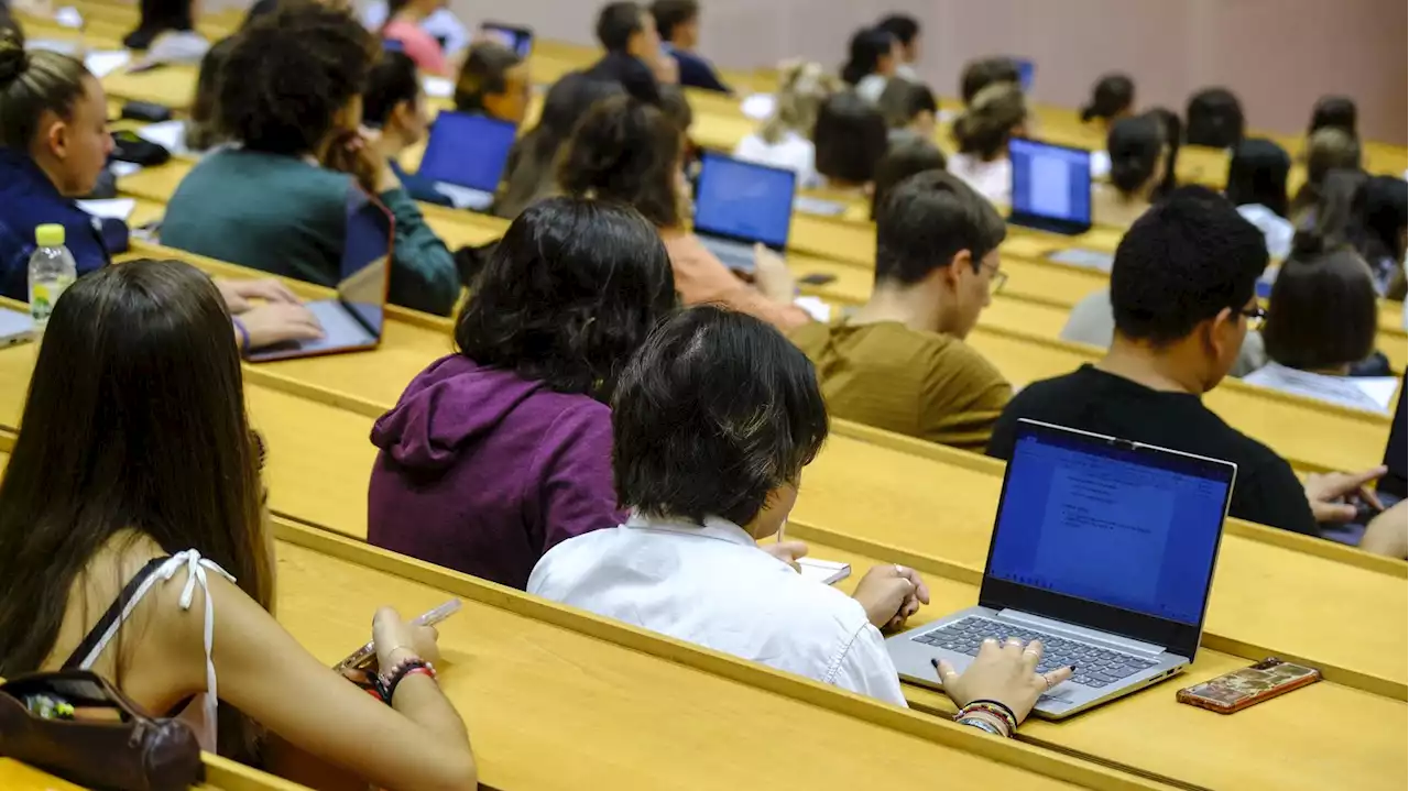 Universités : une nouvelle plateforme pour les places en master sera mise en place en 2023