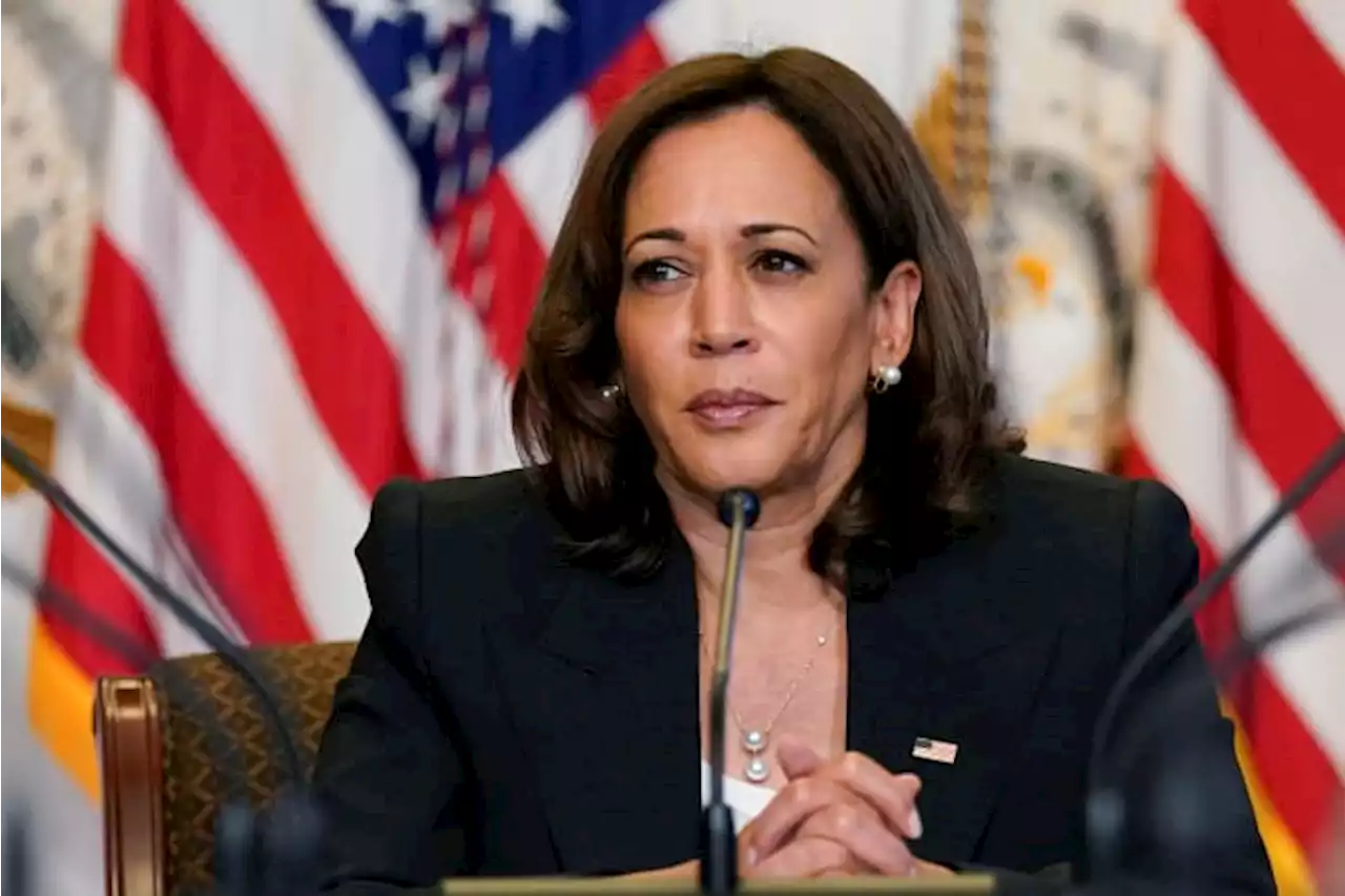 2 busloads of migrants dropped off near VP Harris' residence