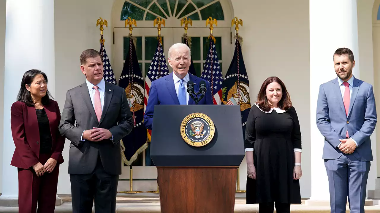 Biden announces tentative rail labor deal reached, averting looming strike -