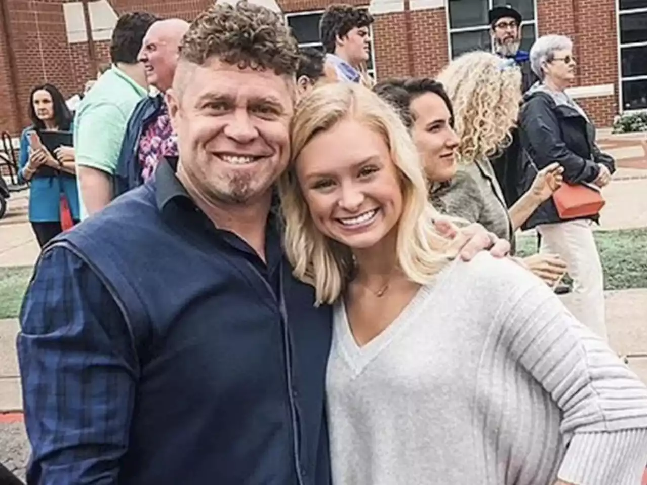 Father of 'Cheer' star Cassadee Dunlap shot in wrong apartment