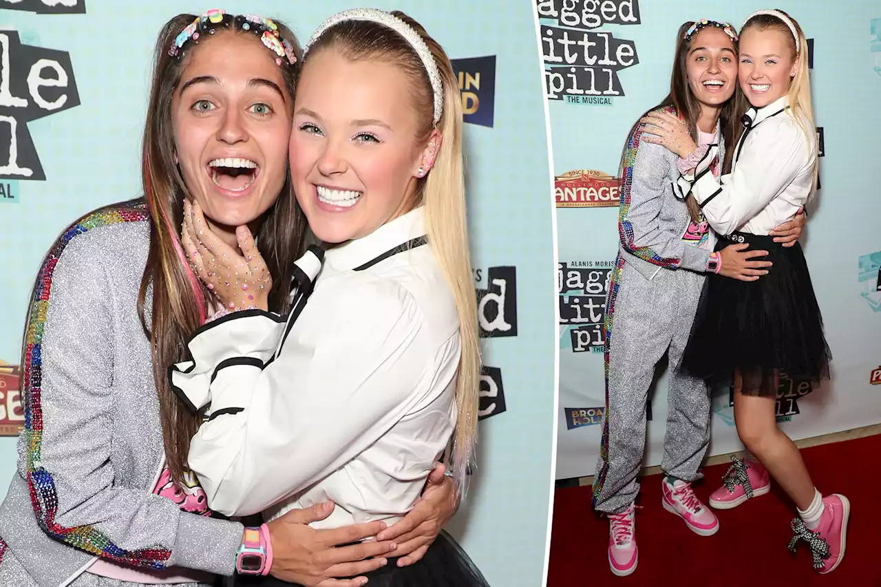 JoJo Siwa and new girlfriend Avery Cyrus make red carpet debut