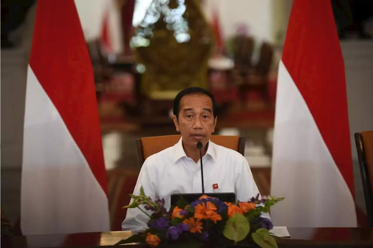 Jokowi Teken Inpres Mobil Listrik Jadi Kendaraan Dinas Pemerintah |Republika Online