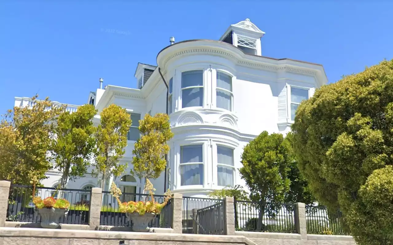 Billionaire power couple list San Francisco mansion, leave city