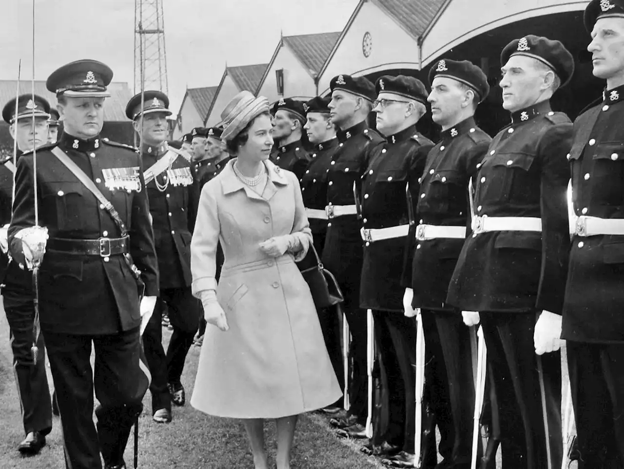 Wolves vs Manchester City: Molineux to honour Queen with silence, applause and national anthem