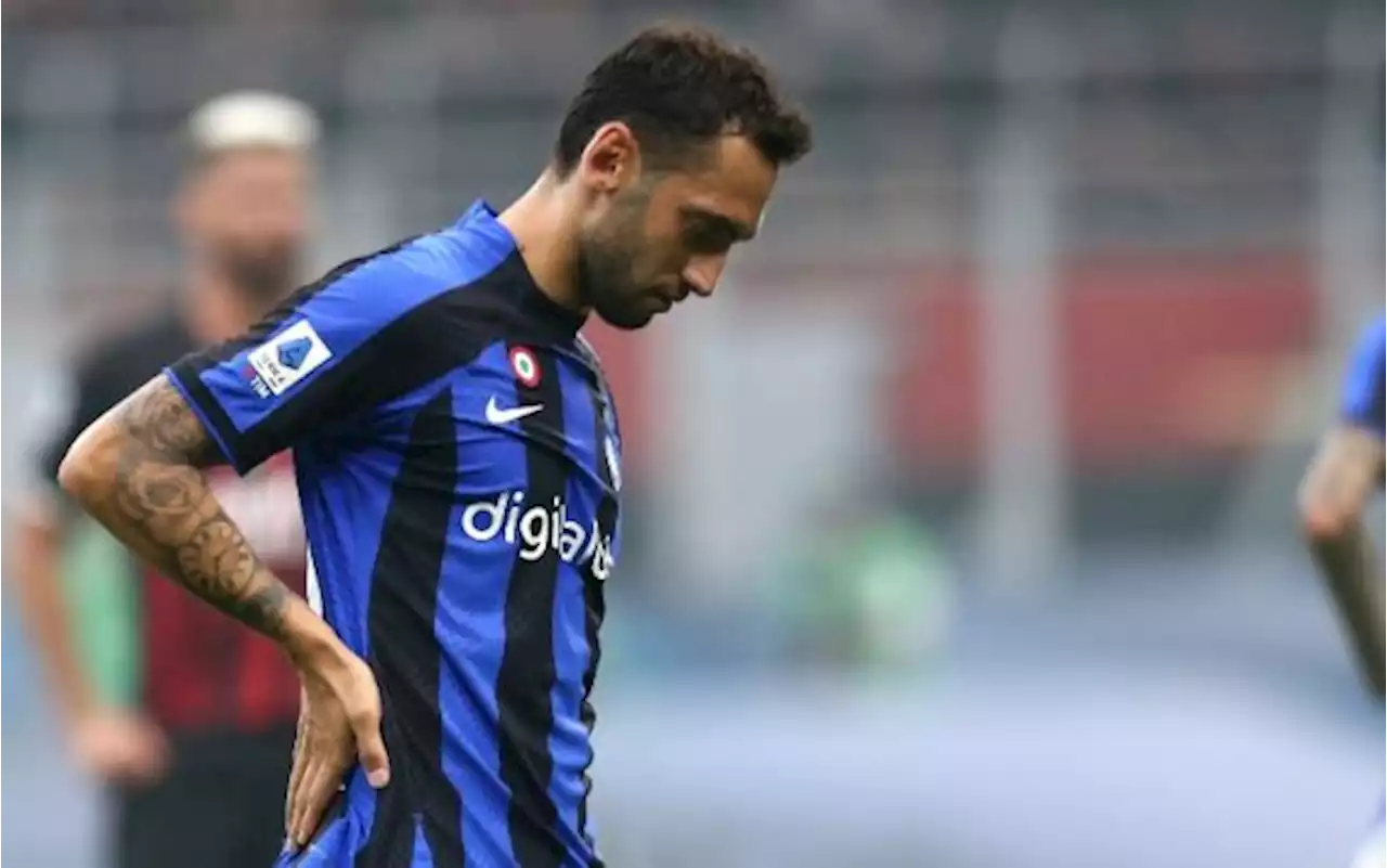 Inter, infortunio muscolare per Calhanoglu