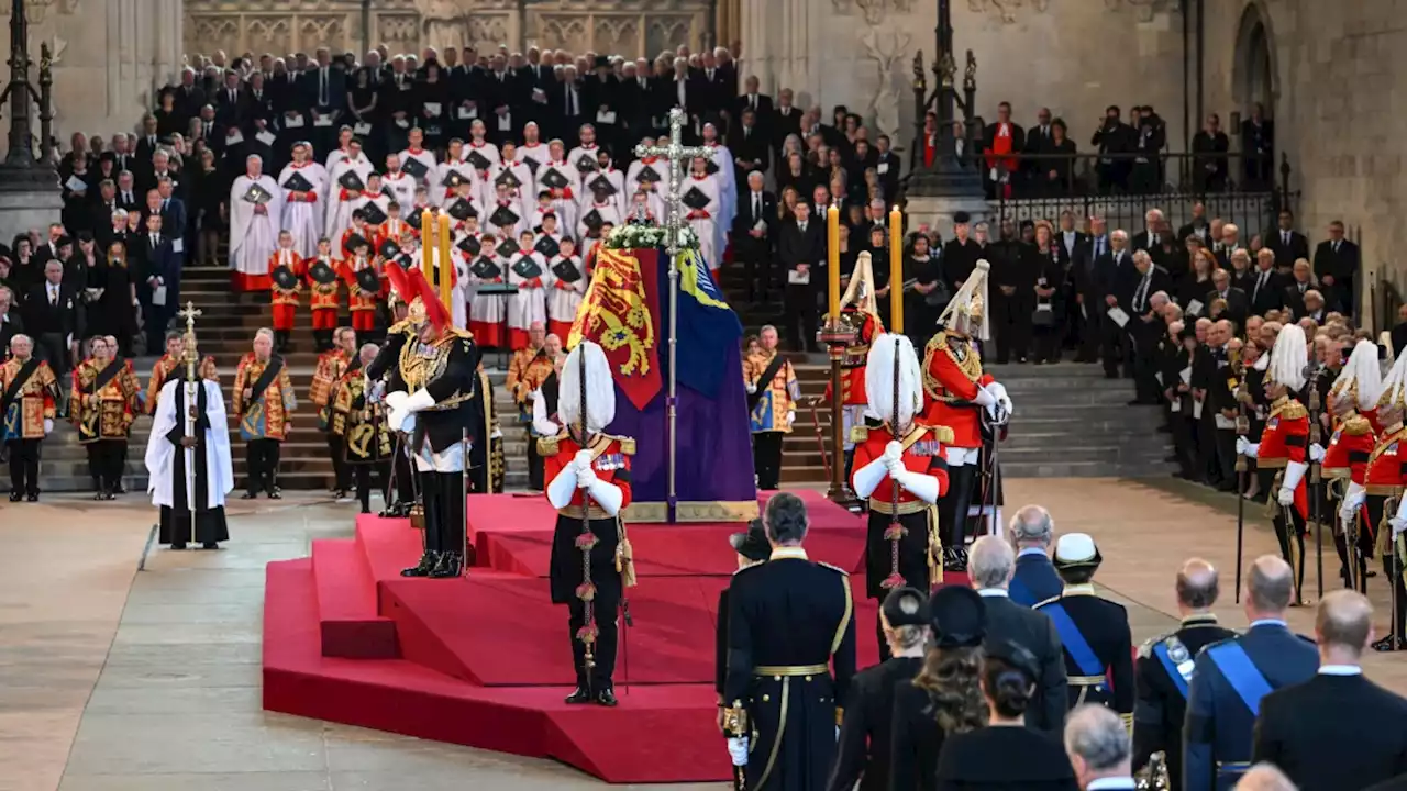 Jenazah Ratu Elizabeth II Disemayamkan di Westminster Hall