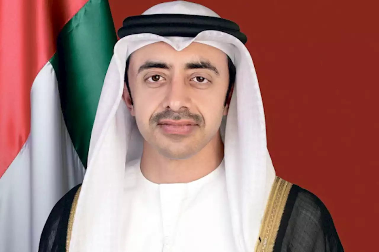 عبدالله بن زايد يلتقي رئيس وزراء إسرائيل