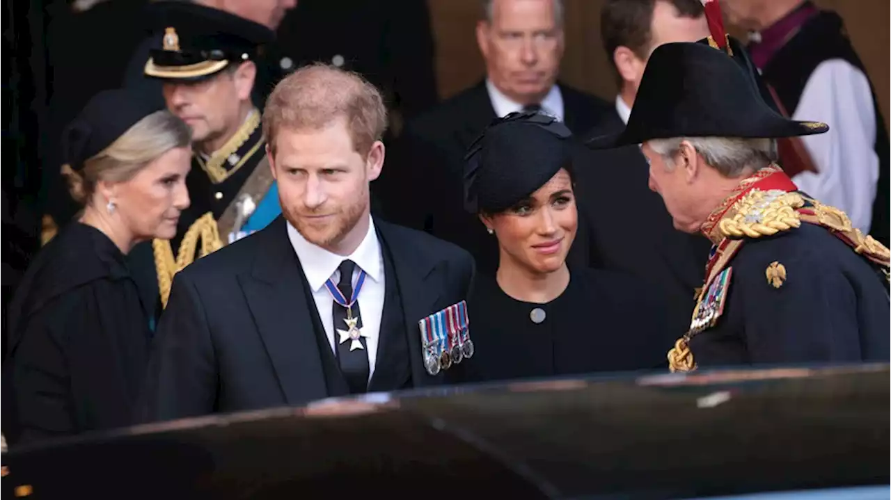 Royals: Harry und Meghan wüten nach Charles-Entscheidung