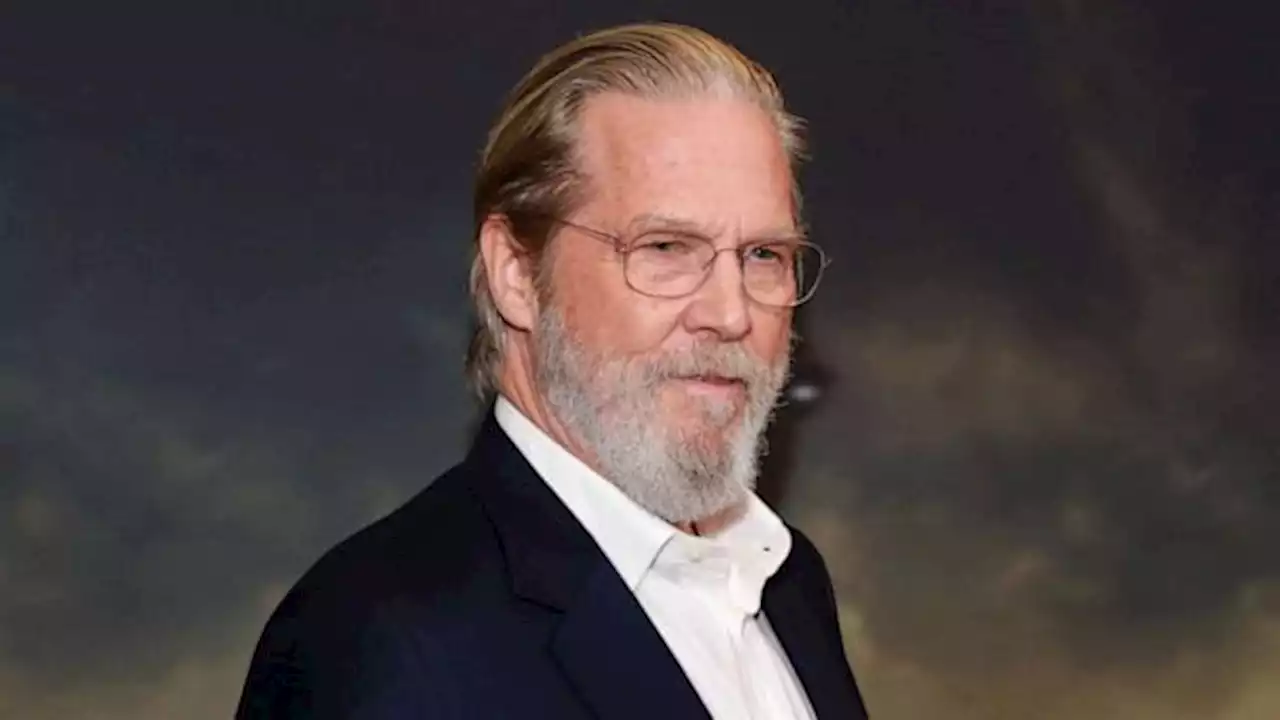 Jeff Bridges reflects on fight against cancer and COVID-19