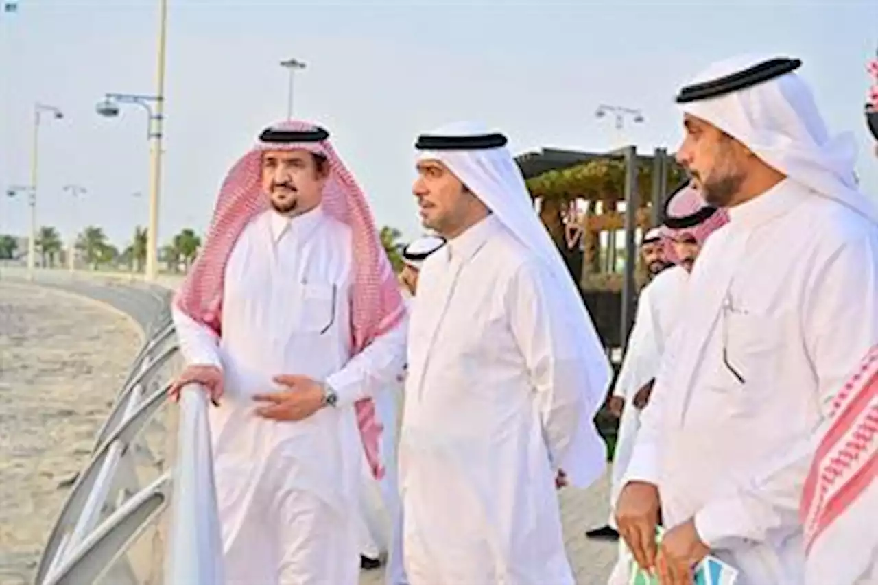وزير البلدية والقروية يتفقد عدداً من المشاريع التنموية في منطقة جازان