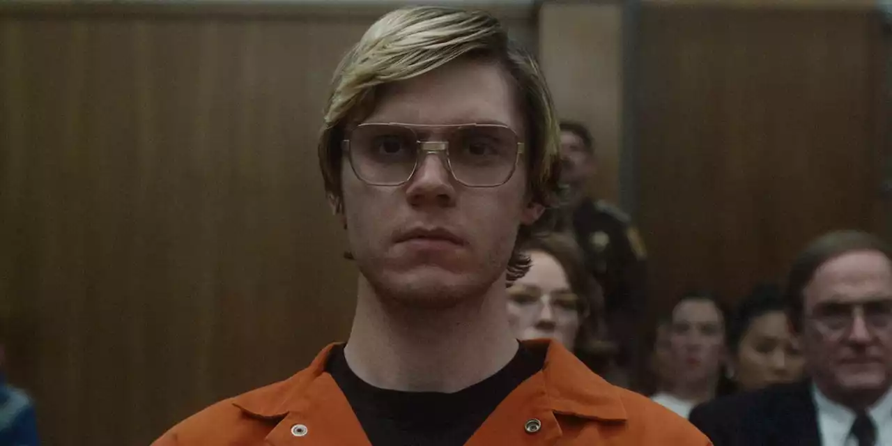 'Monster: The Jeffrey Dahmer Story': Niecy Nash and Evan Peters Talk Centering the Victims