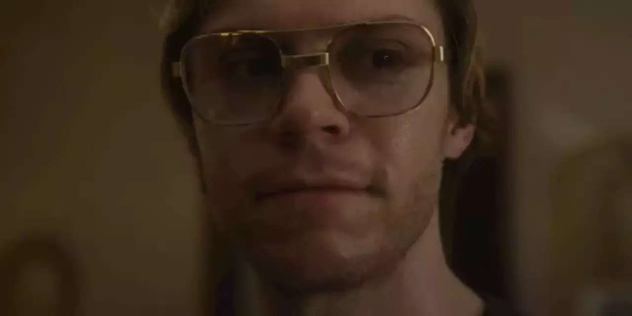 'Monster: The Jeffrey Dahmer Story' Trailer Reveals Evan Peters ...